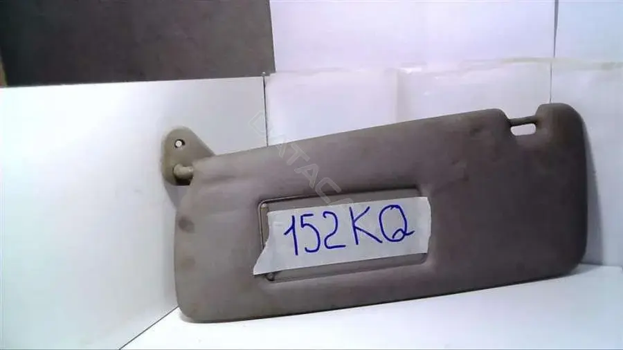 Козырек солнцезащитный 152KQ