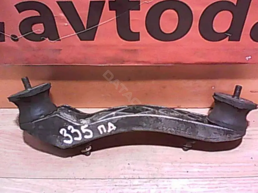 Подушка КПП 335PD
