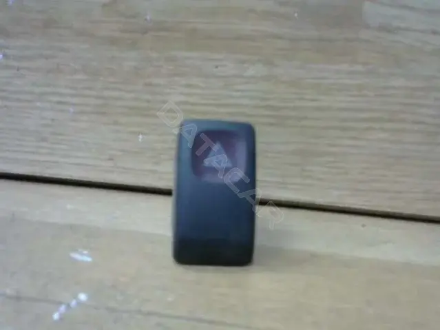 Кнопка аварийки MR83DOT