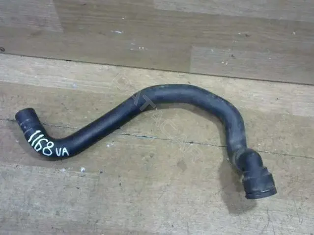 Патрубки системы охлаждения 8D0819373N