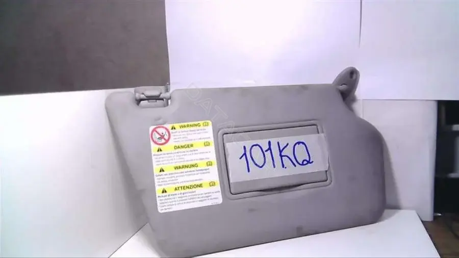 Козырек солнцезащитный 101KQ