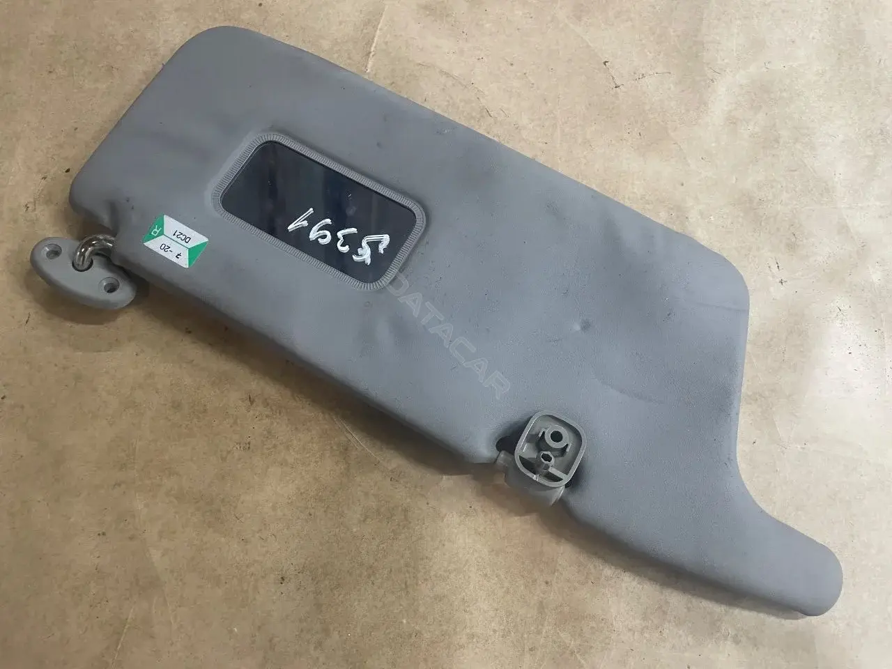 Козырек солнцезащитный 502EKQ