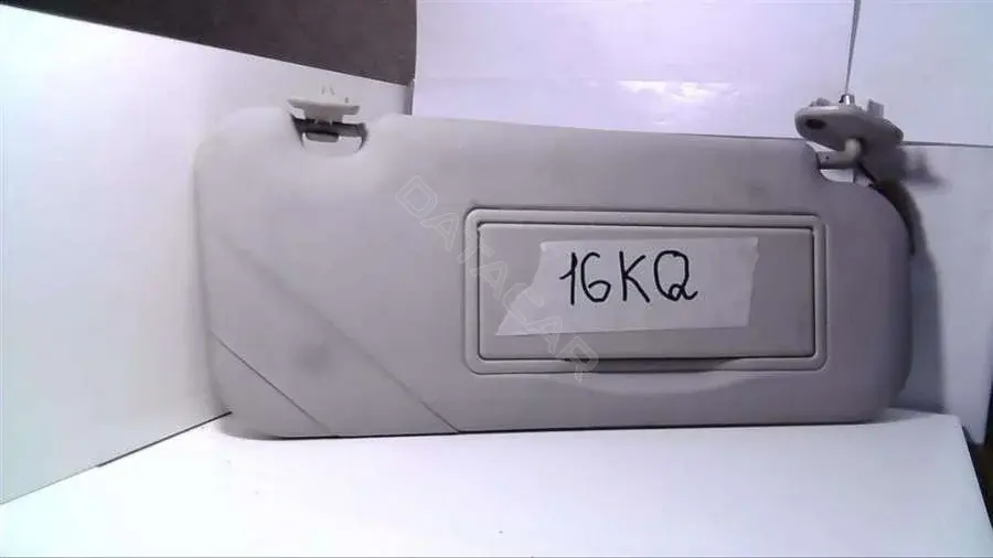 Козырек солнцезащитный 16KQ