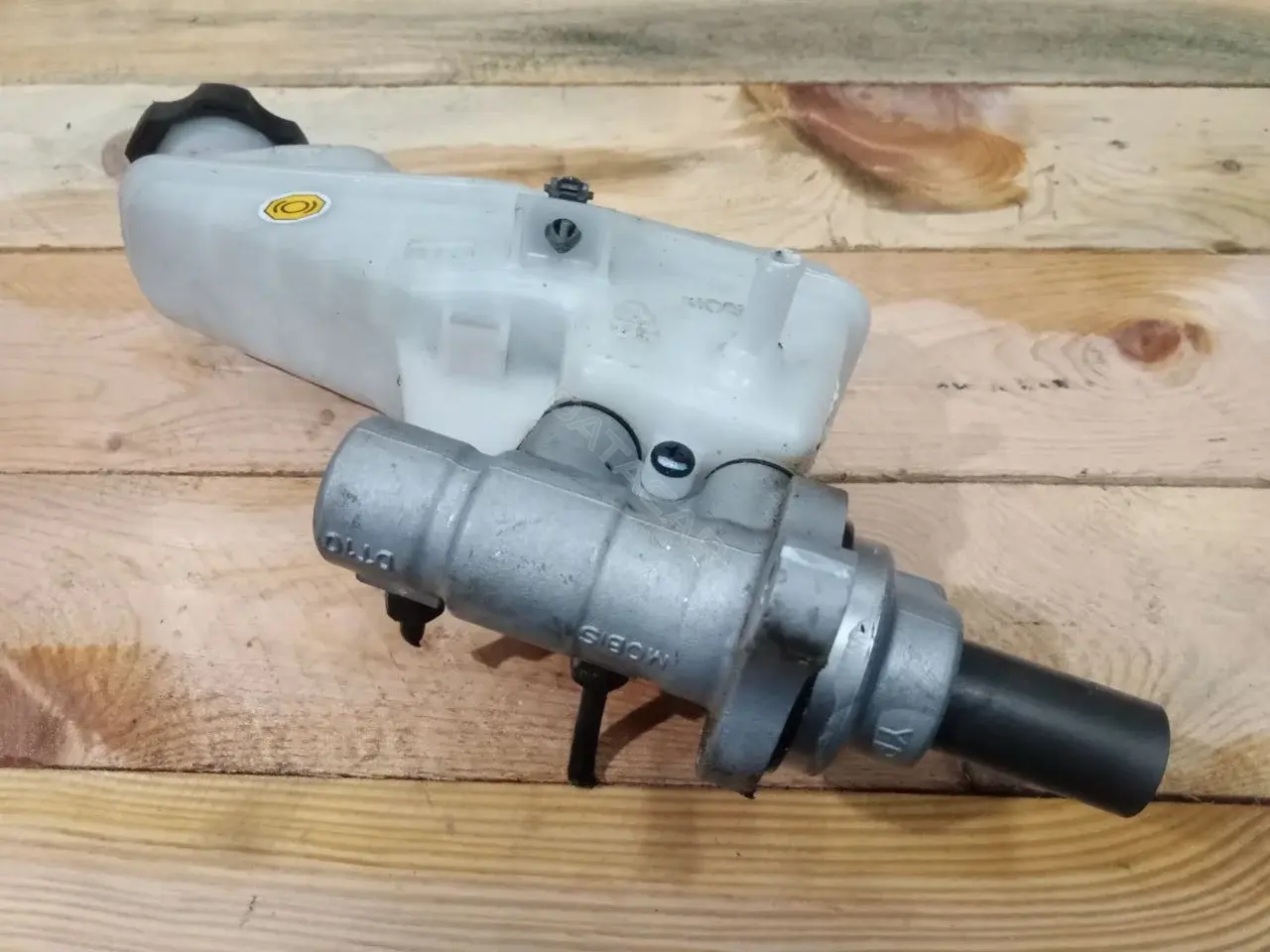 Главный тормозной цилиндр D0T230R4, M10269D