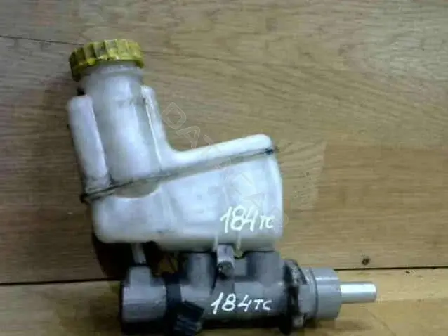 Главный тормозной цилиндр 184TC