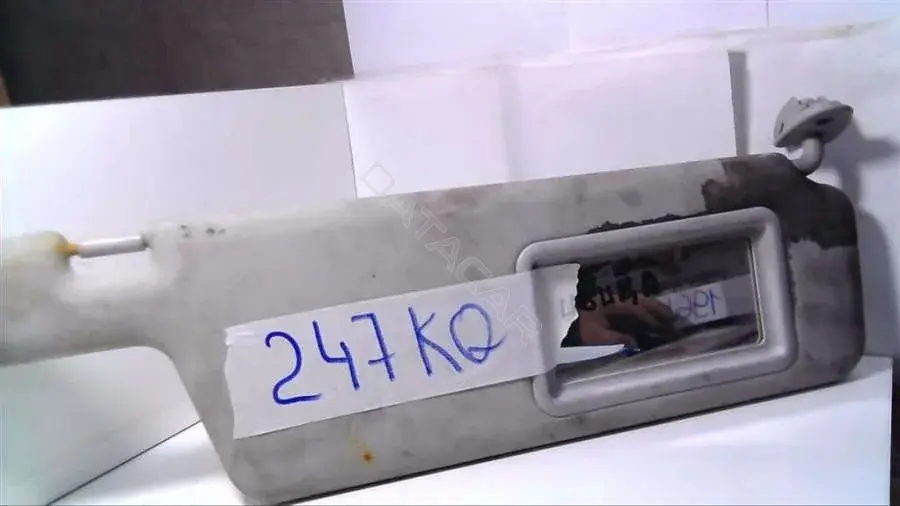Козырек солнцезащитный 247KQ