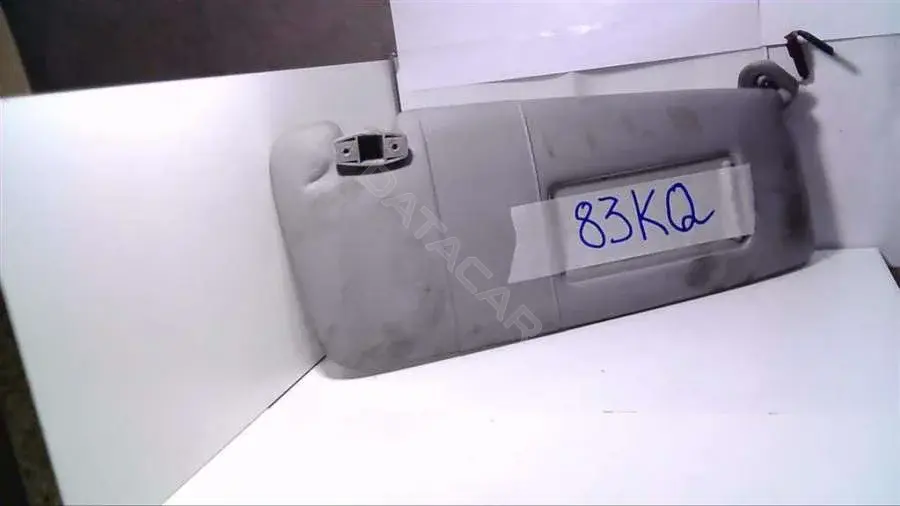 Козырек солнцезащитный 83KQ
