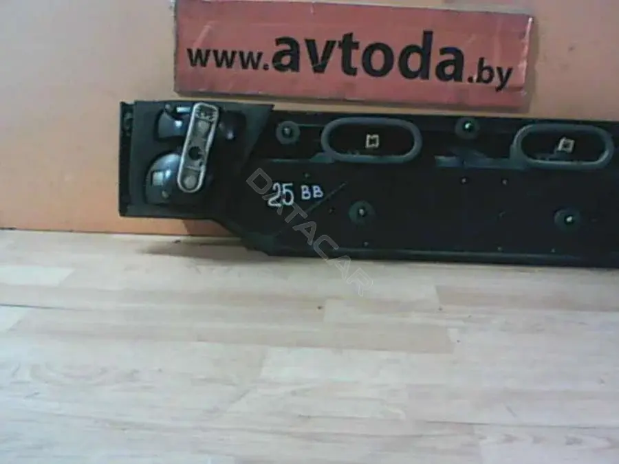 Фонарь подсветки номерного знака 25BB