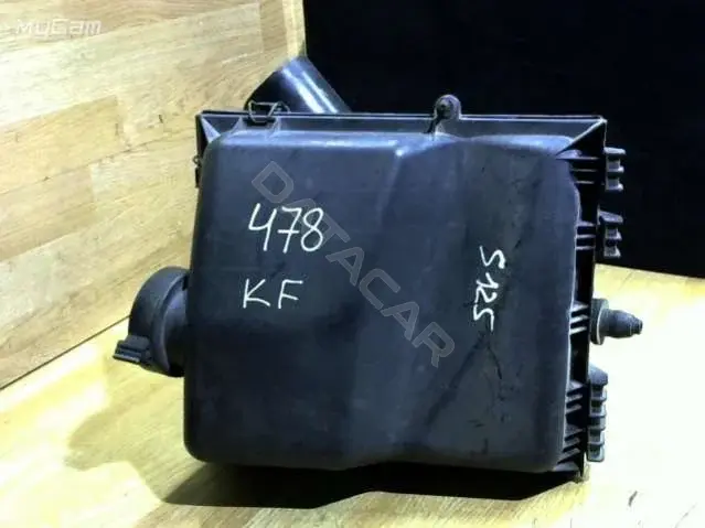 Корпус воздушного фильтра A 003 094 75 04