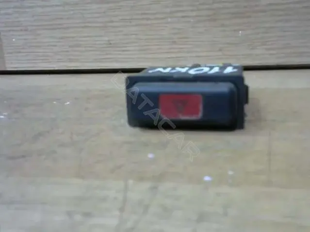 Кнопка аварийки M10559