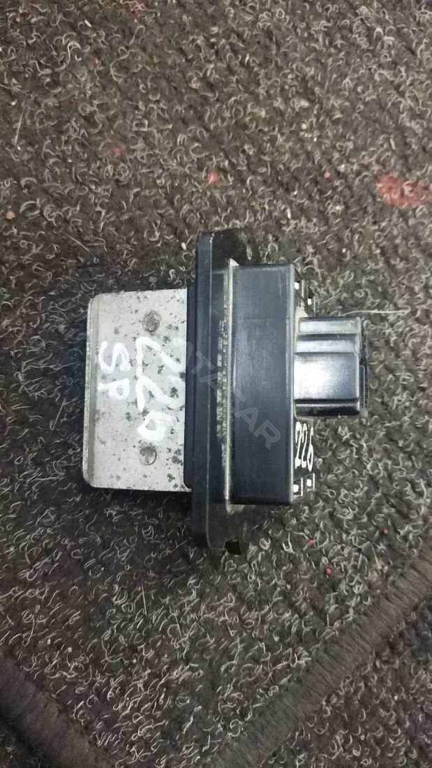 Резистор печки HB151GA5RA
