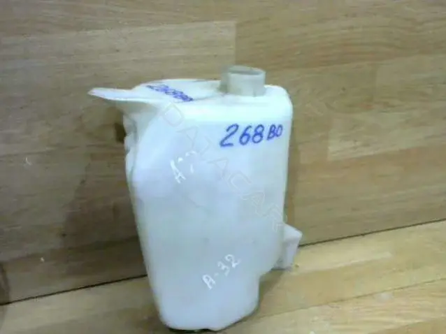 Бачок омывателя 9621010480