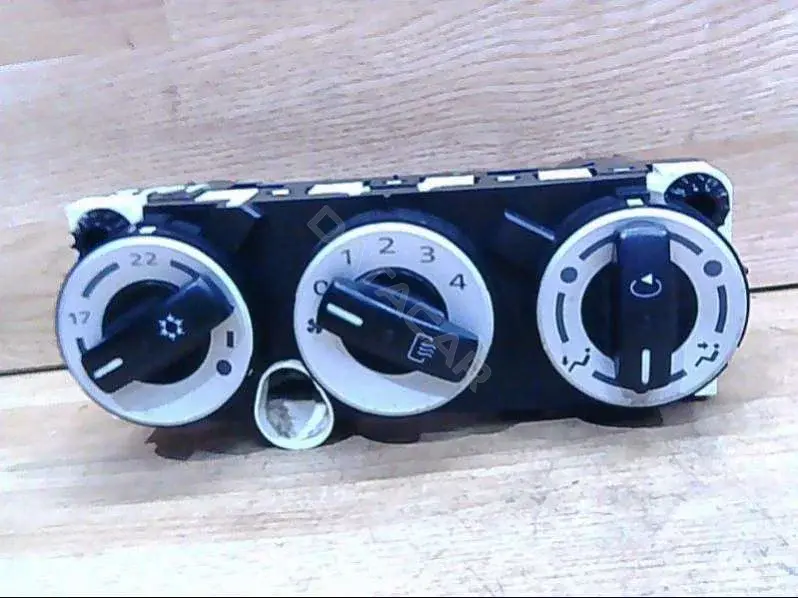 Блок управления климат-контролем 405RP
