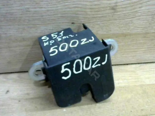 Замок крышки багажника 500ZJ