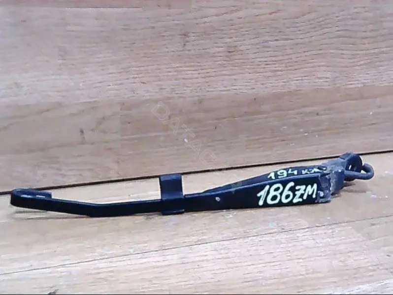 Рычаг стеклоочистителя 186ZM