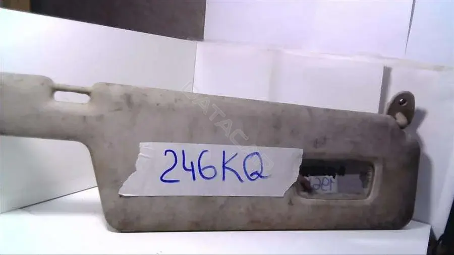Козырек солнцезащитный 246KQ