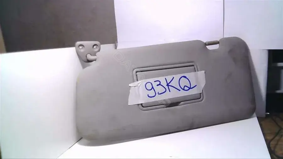 Козырек солнцезащитный 93KQ