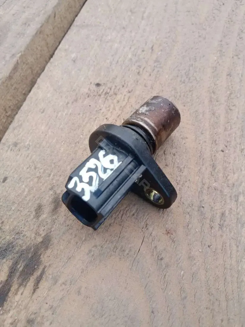 Датчик распредвала 3526REV