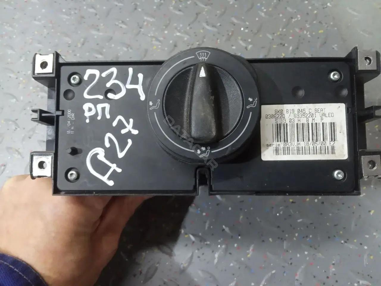 Блок управления климат-контролем 6K0819045C