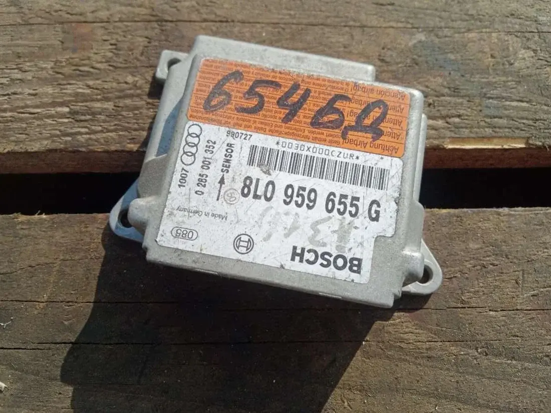 Блок управления подушками безопасности 8L0959655G