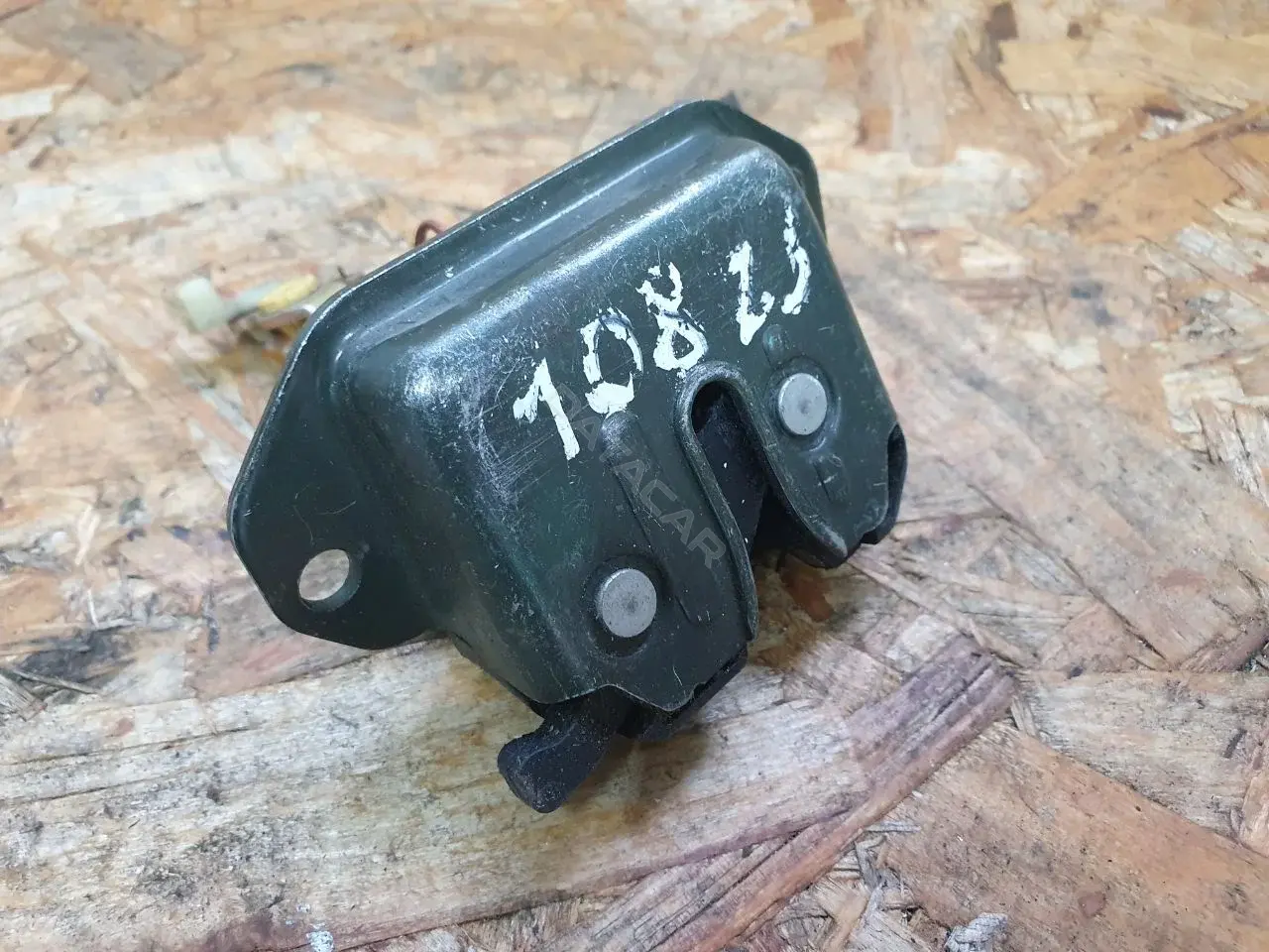 Замок крышки багажника 108ZJ