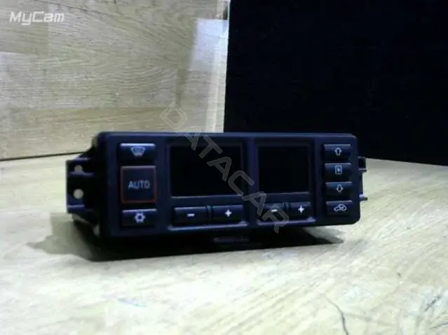 Блок управления климат-контролем 5HB 007 608 - 04 8LO 820 043 D