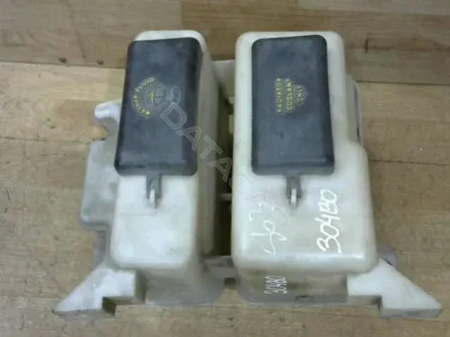 Бачок омывателя 304BO