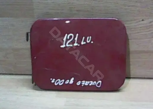 Крышка лючка топливного бака 121LU