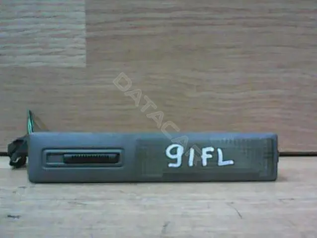Плафон освещения салона 91FL