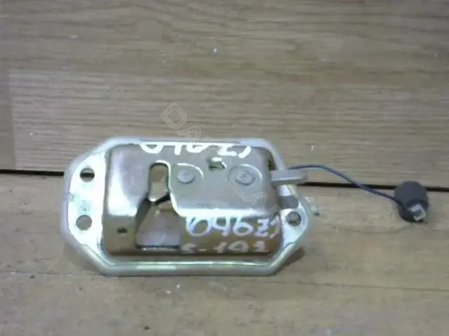 Замок крышки багажника 646ZJ