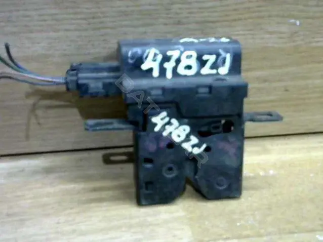 Замок крышки багажника 478ZJ