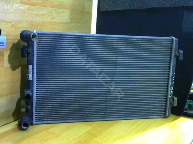 Радиатор охлаждения 1J0121253AD