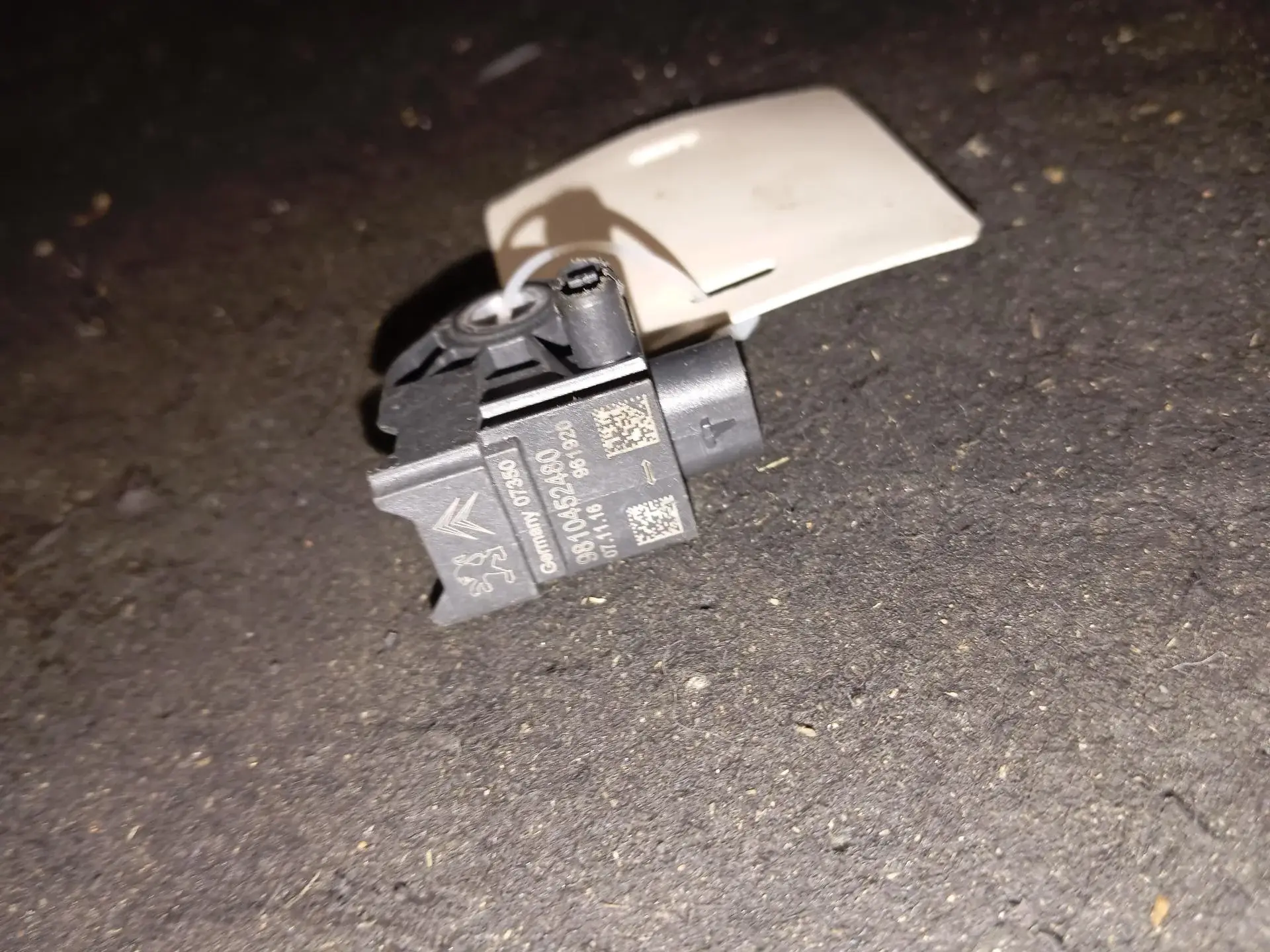 Датчик удара 9810452480