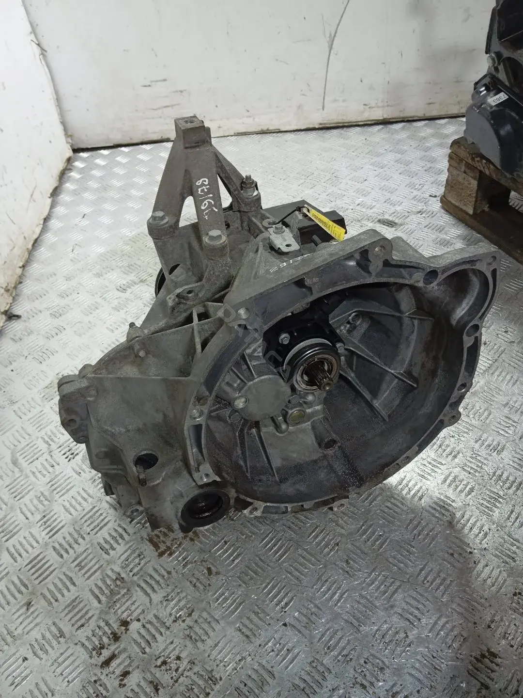 Механическая коробка передач (МКПП) 3M5R7002ND