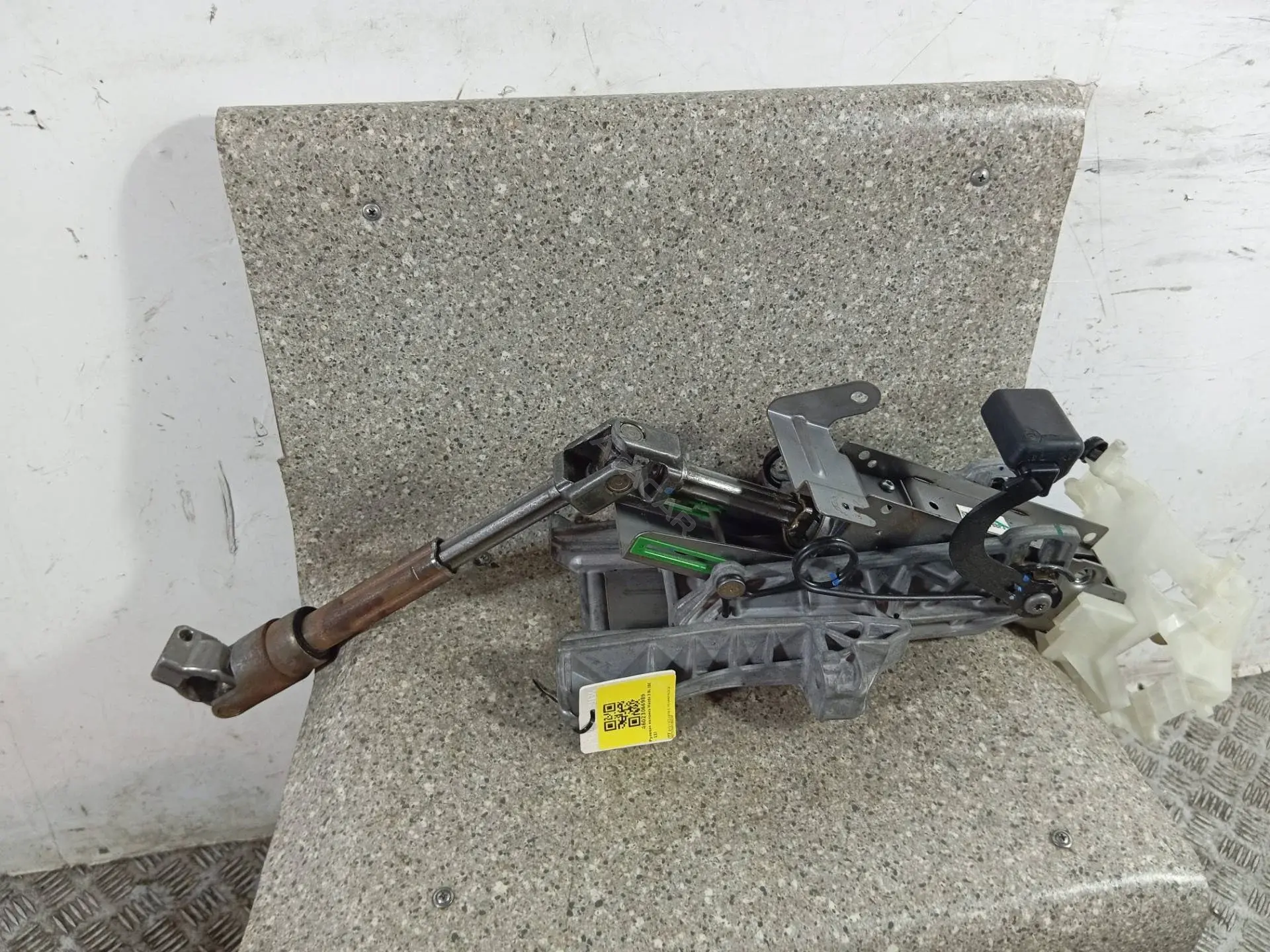 Рулевая колонка 8V6N3C529MB