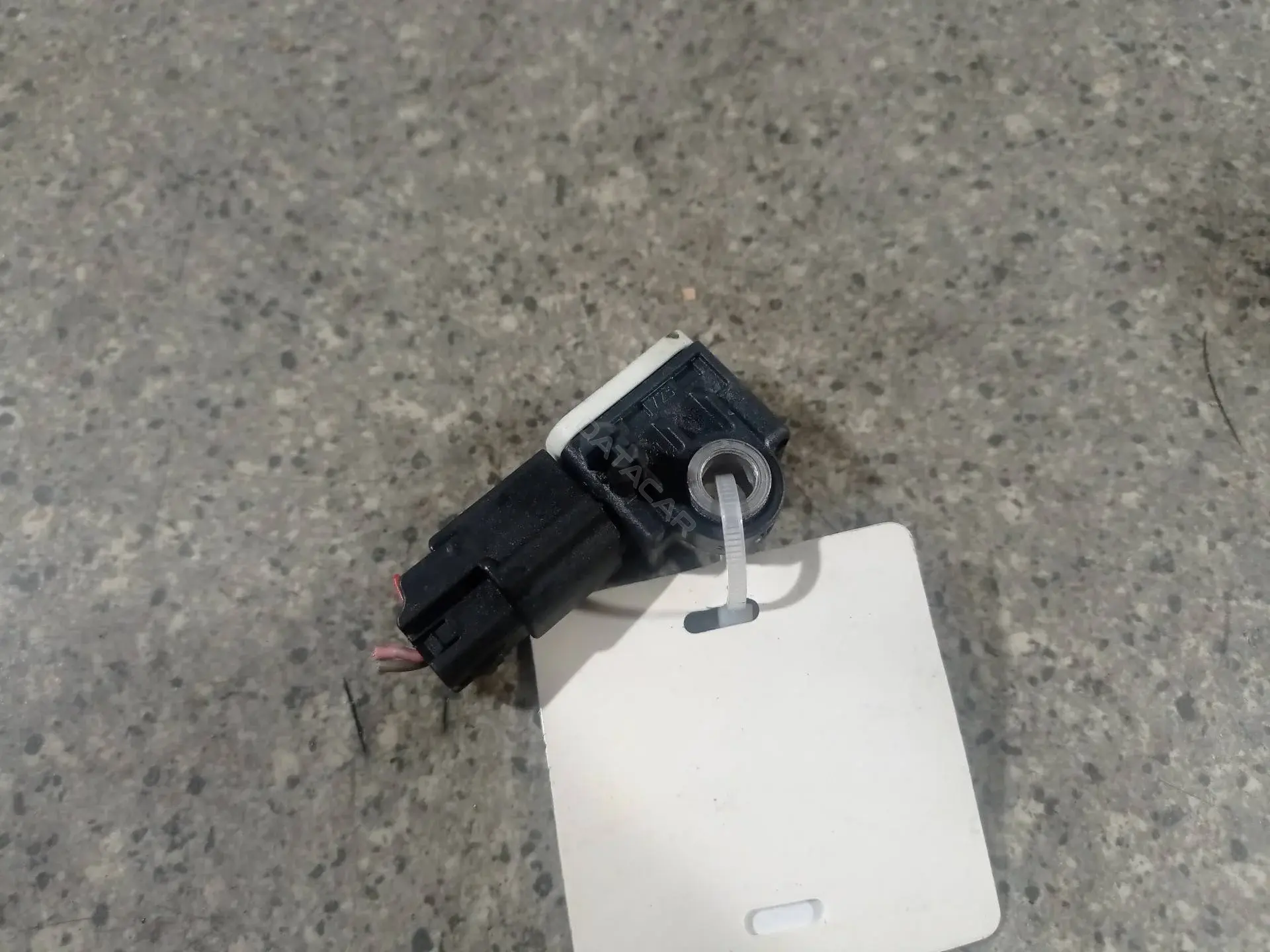 Датчик удара BBM457KC0