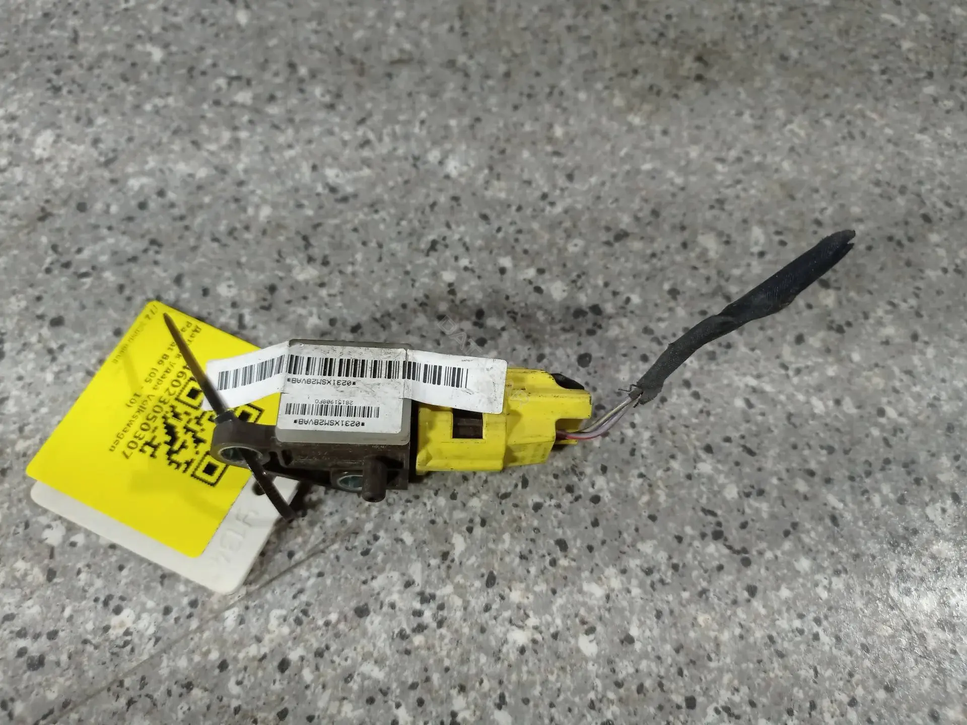 Датчик удара 3C0909606B