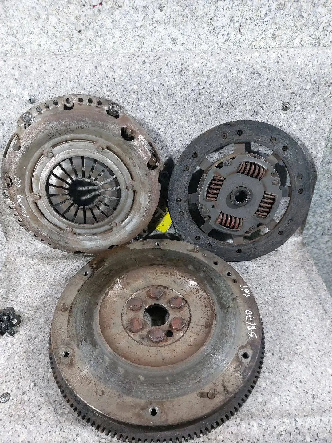 Комплект сцепления 1878005410, 3082001233, 98MM6375BA