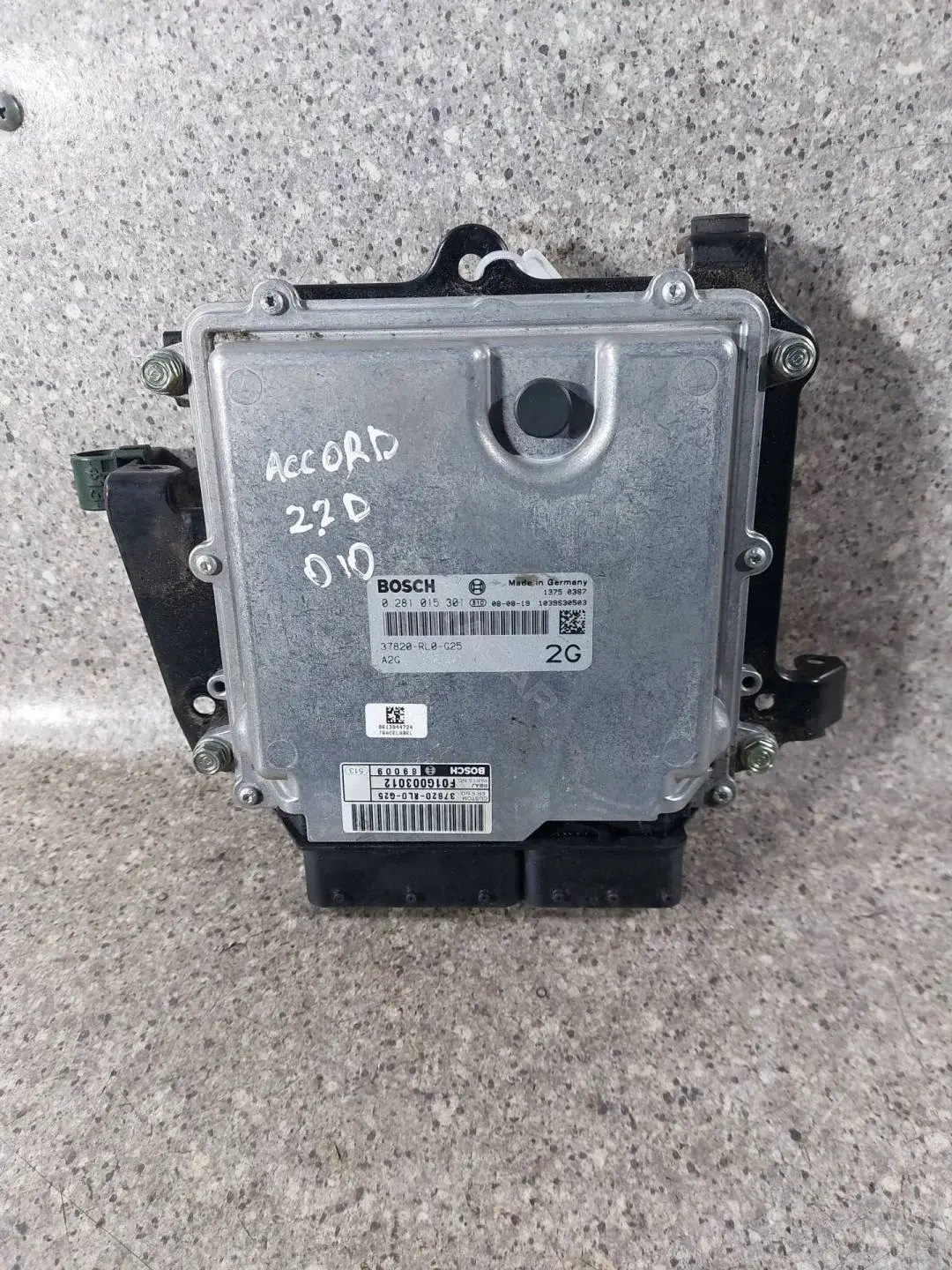 Блок управления двигателем 0281015301, 37820-RL0-G25