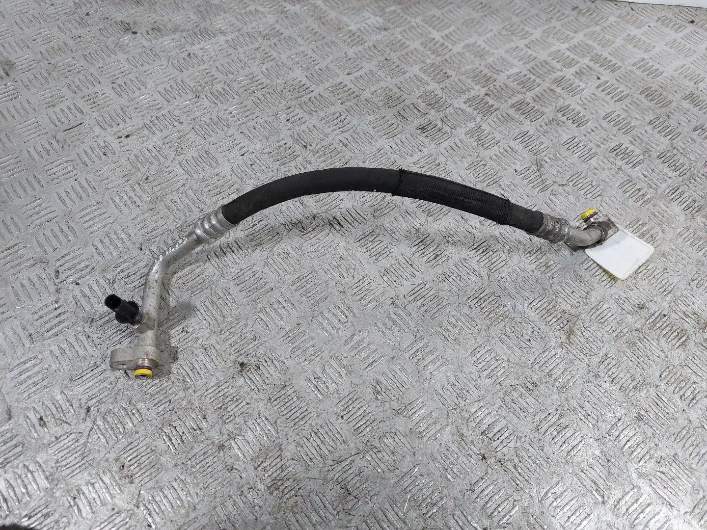 Трубка кондиционера 7L6820721AE