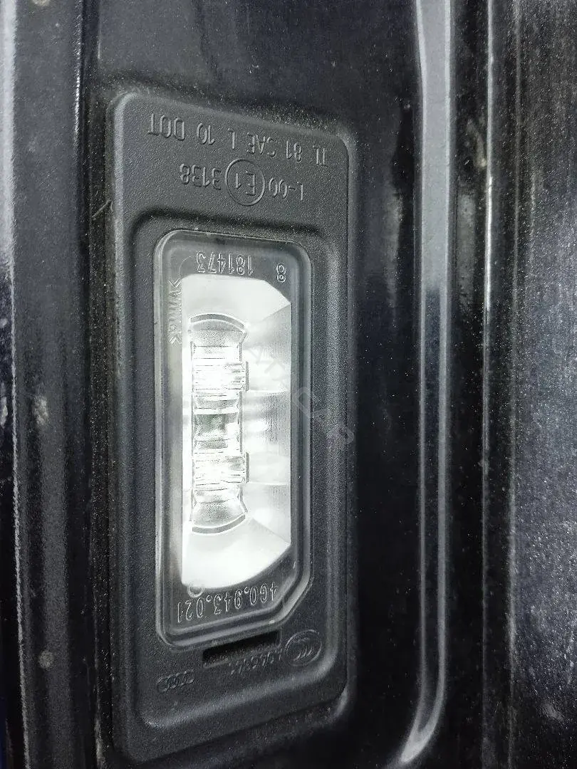 Фонарь подсветки номерного знака 4G0943021