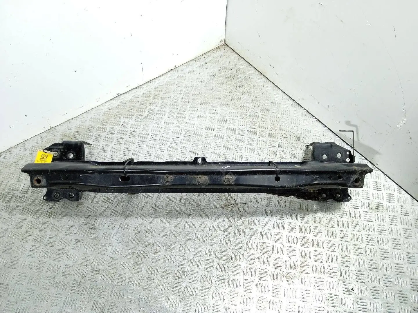 Усилитель бампера 7L0807109011