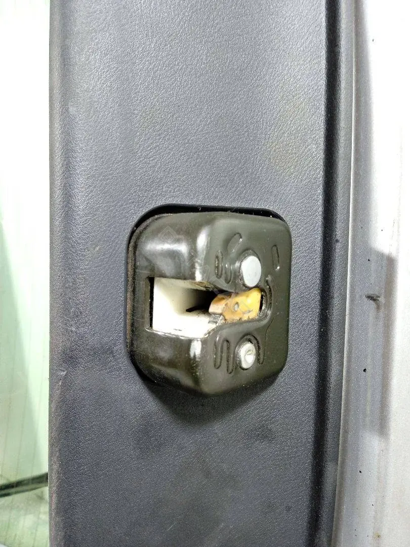 Замок крышки багажника 46023032019
