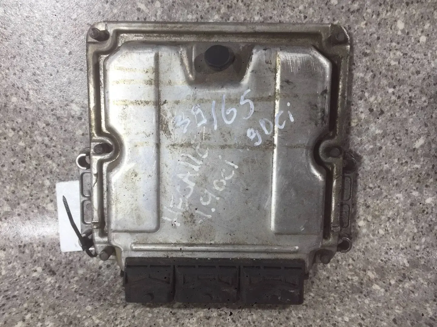 Блок управления двигателем 0281010819, 8200039569