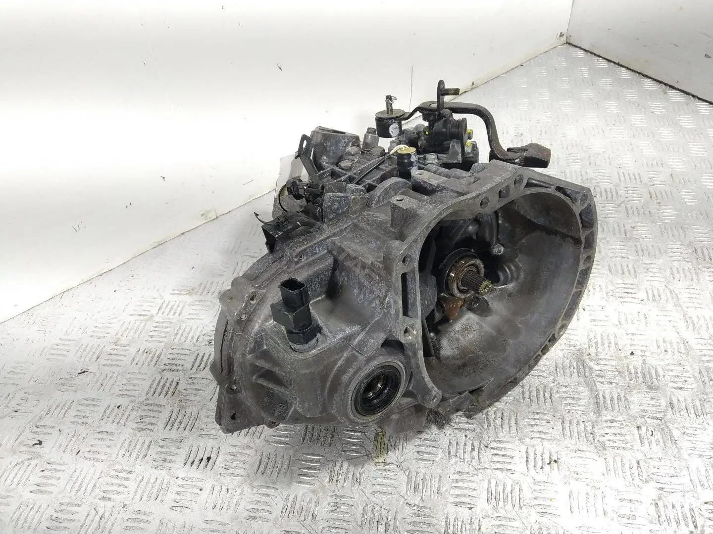 Механическая коробка передач (МКПП) 31819908, MD1071S1