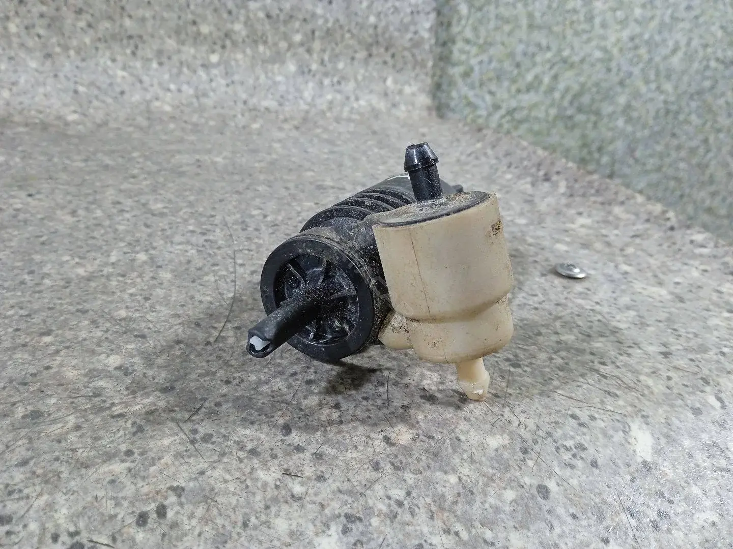 Насос омывателя 46023022683