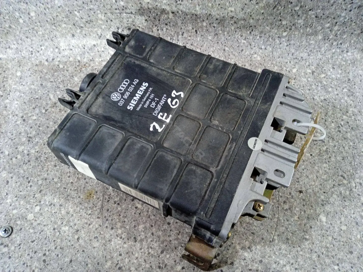 Блок управления двигателем 037906024AG