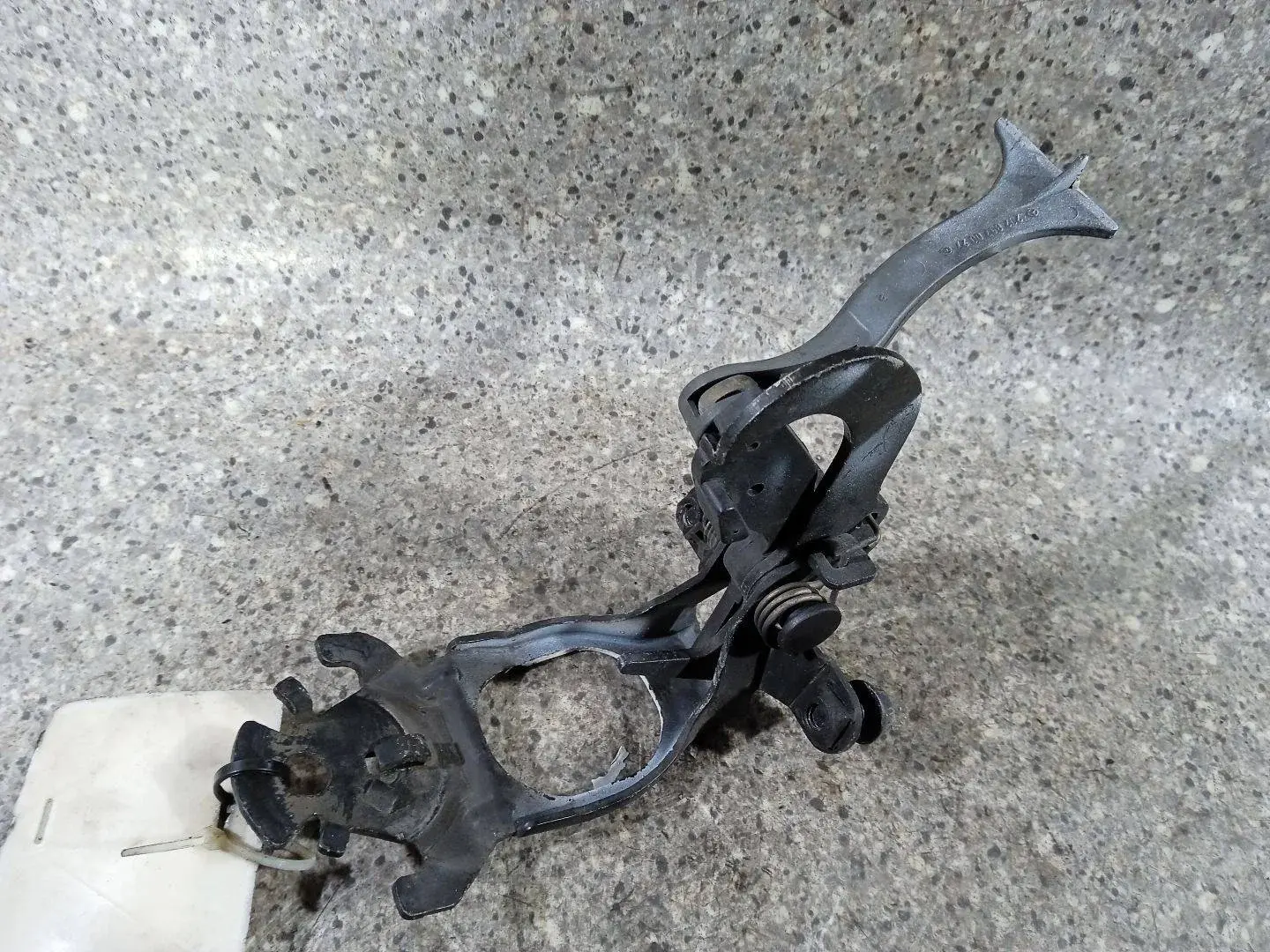 Замок капота 46023014431