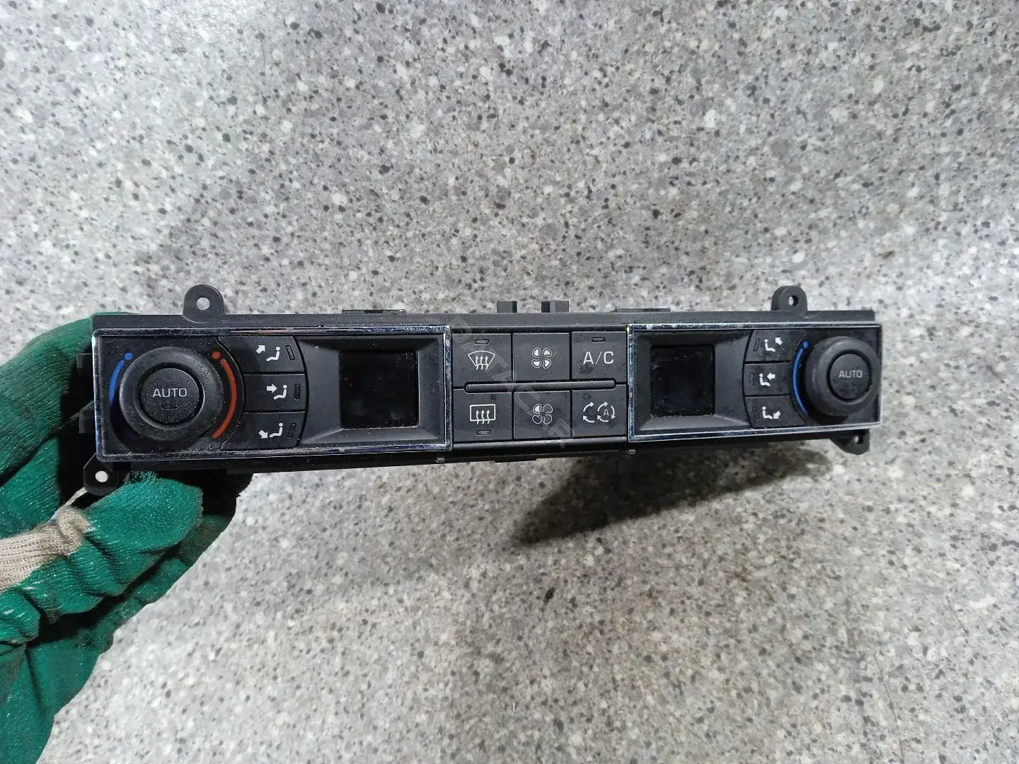 Блок управления климат-контролем 96715288ZD, V63580030019