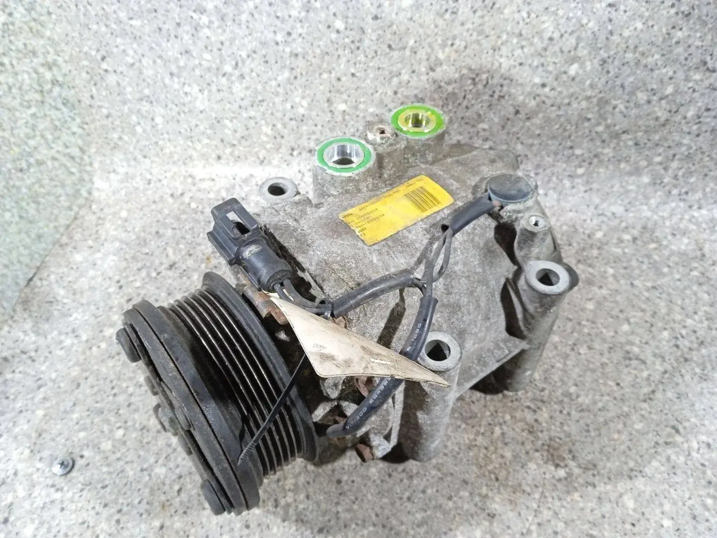 Компрессор кондиционера 2S6H19D629AB